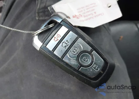 2018 Ford Edge Titanium z USA, uszkodzony, nr VIN 2FMPK4K9XJBB42444